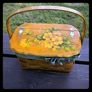 Vintage 70s basket purse